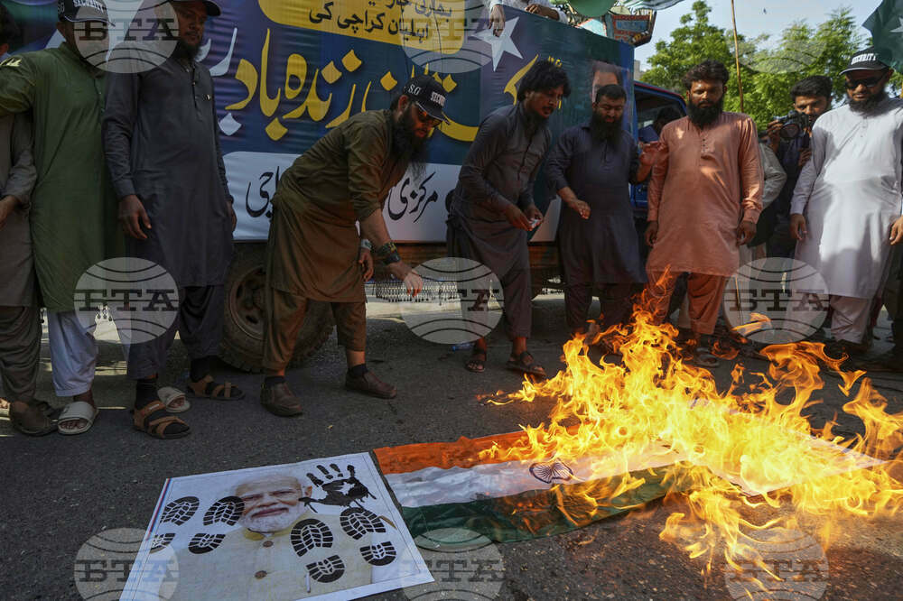Pakistan India