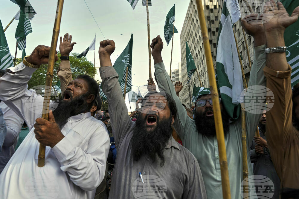 Pakistan India