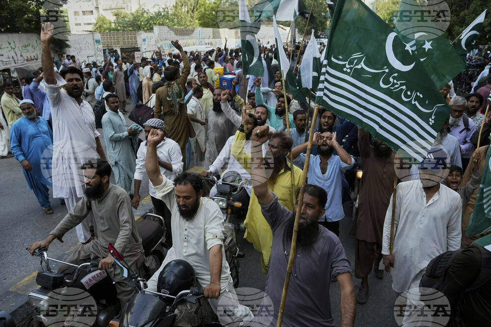 Pakistan India