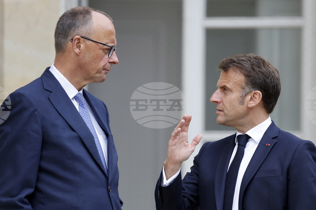 Макрон и Мерц приветстваха 18-ия пакет санкции на ЕС срещу Русия