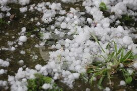Бургас - дъжд - градушка