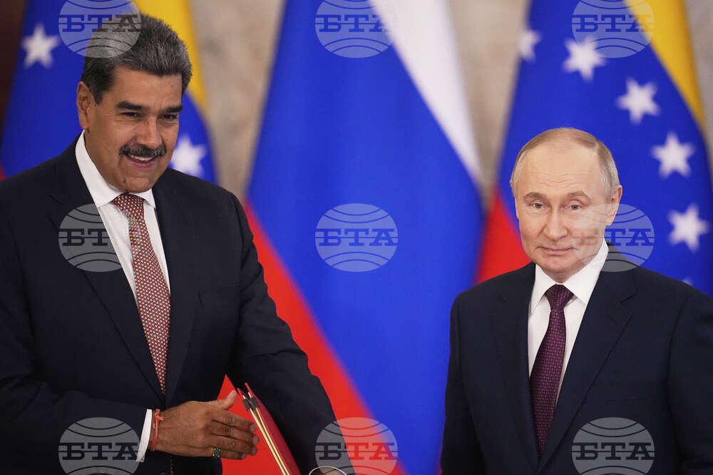 Путин увери Мадуро в подкрепата на Москва, съобщи Кремъл