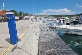 Бургас - пристанище “Ченгене скеле“ - "Син флаг"