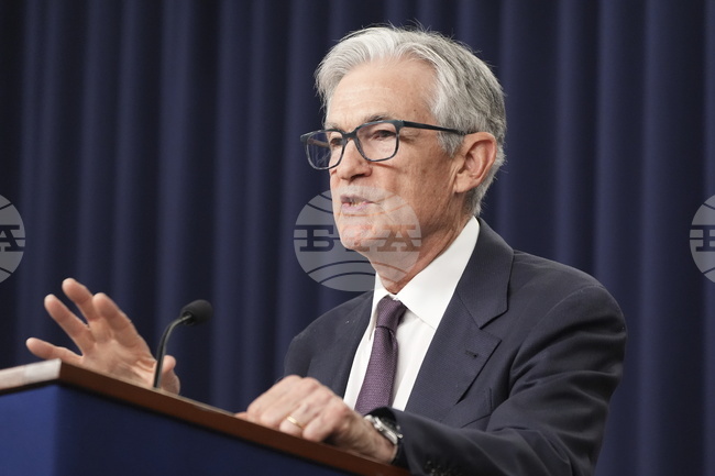 Поддържането на високи вносни мита в САЩ може да доведе до ръст на инфлацията, безработица и забавяне на икономиката, каза Джером Пауъл