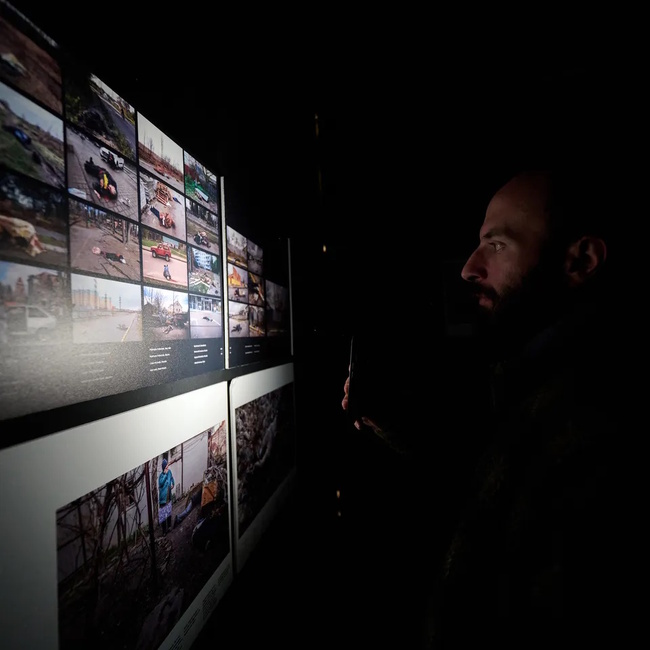 Digital Exhibition “Ukraine: Love + War” to Present Over 700 Photos of Russian War Crimes in Ukraine