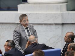 Парламент - заседание