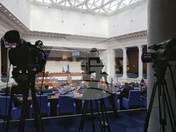 Парламент - заседание