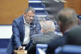 Парламент - заседание