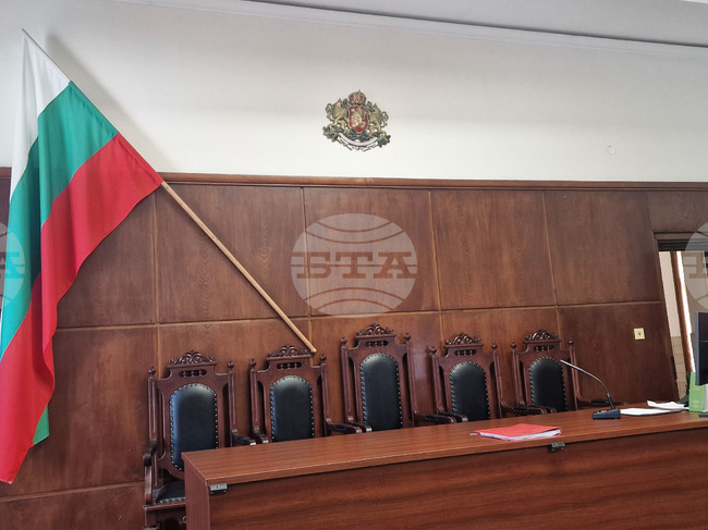 Адвокатските колегии предлагат три варианта за актуализиране на възнагражденията за правна помощ