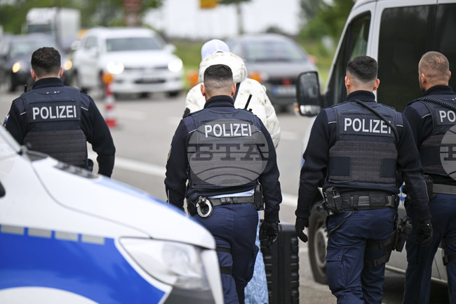 Германската полиция предприе акции на 20 места срещу каналджийството