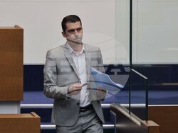 Парламент - заседание