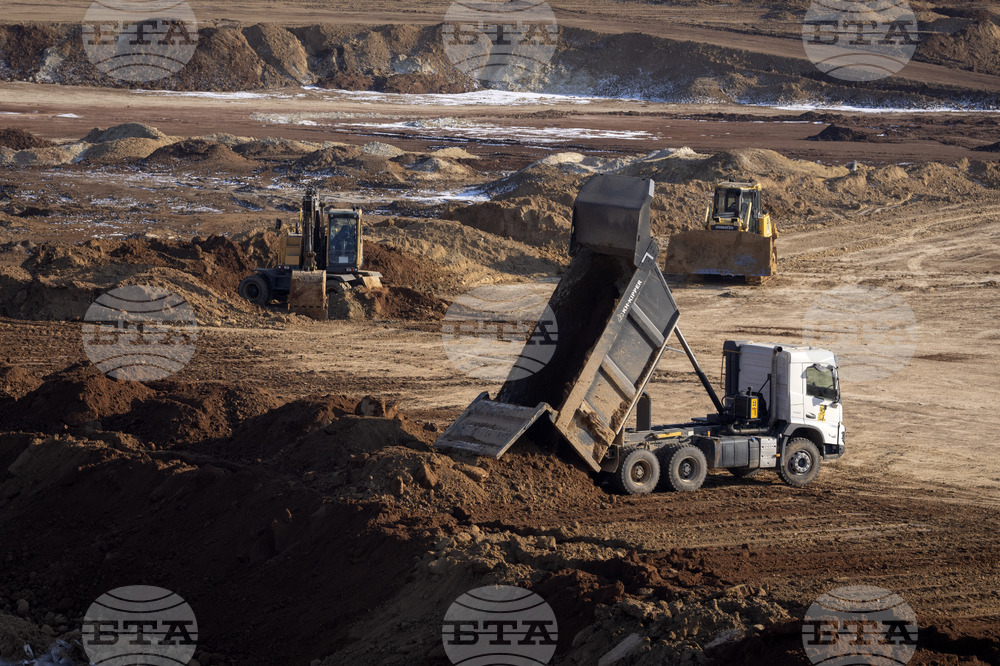 Американските партньори на Украйна инспектират първите потенциални обекти по споразумението за полезните изкопаеми