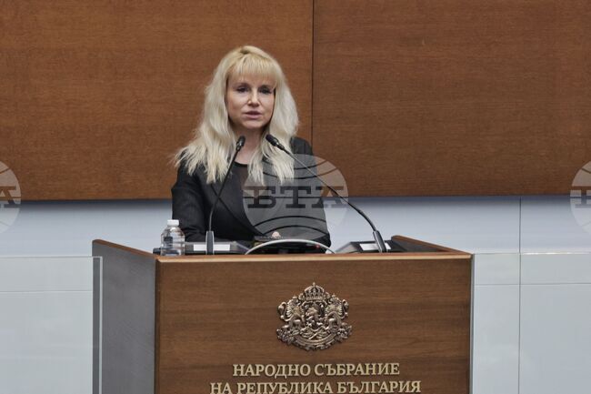 Народният представител Ваня Василева от „Демокрация, права и свободи“ - ДПС е подала заявление за напускане на парламентарната група