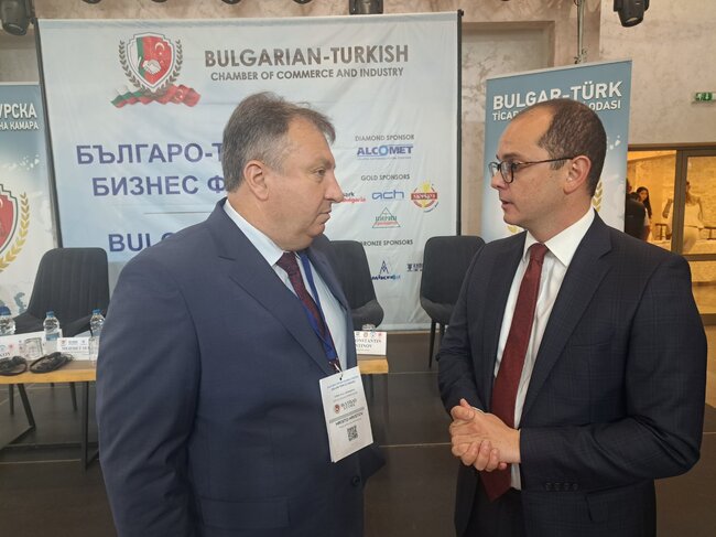 Община Шумен: Кметът обсъди със заместник-министъра на иновациите Красимир Якимов 900 млн. лв. за фирмите, в т.ч. и за шуменските, по европейски програми