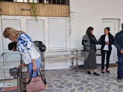 Разград - изложба - библиотека