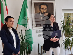 Разград - изложба - библиотека