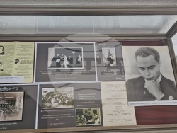 Разград - изложба - библиотека