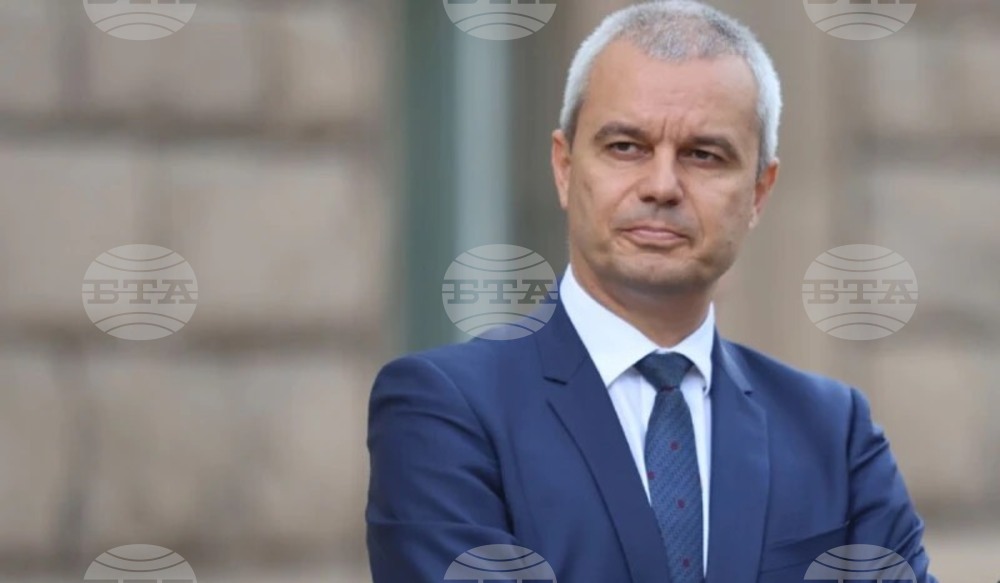 Костадин Костадинов и делегация от "Възраждане" пристигна в Москва