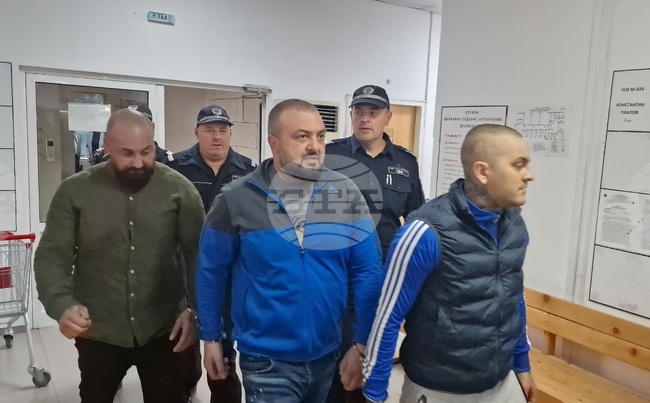 Районният съд в Пловдив постанови мярка "парична гаранция" от по 2000 лева на тримата мъже, обвинени за побой 