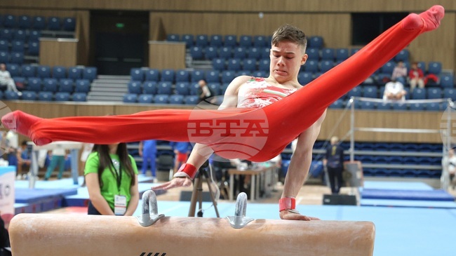 Давид Иванов се класира за финала на кон с гривни на Световната купа по спортна гимнастика в Баку (Азербайджан)