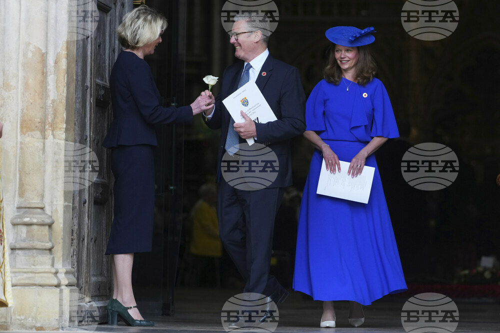 Britain Royals VE Day