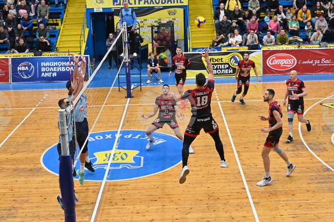 Монтана - волейбол - Нефтохимик - Монтана