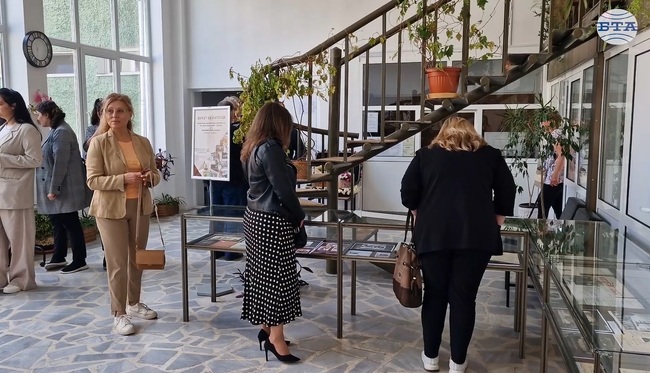 Духът на Разград оживя в съвместна документална изложба на Регионалната библиотека „Проф. Боян Пенев“ и Държавния архив в града