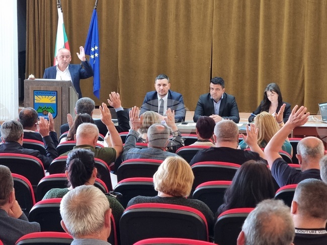 Общинските съветници в Черноочене приеха единодушно бюджета на общината 