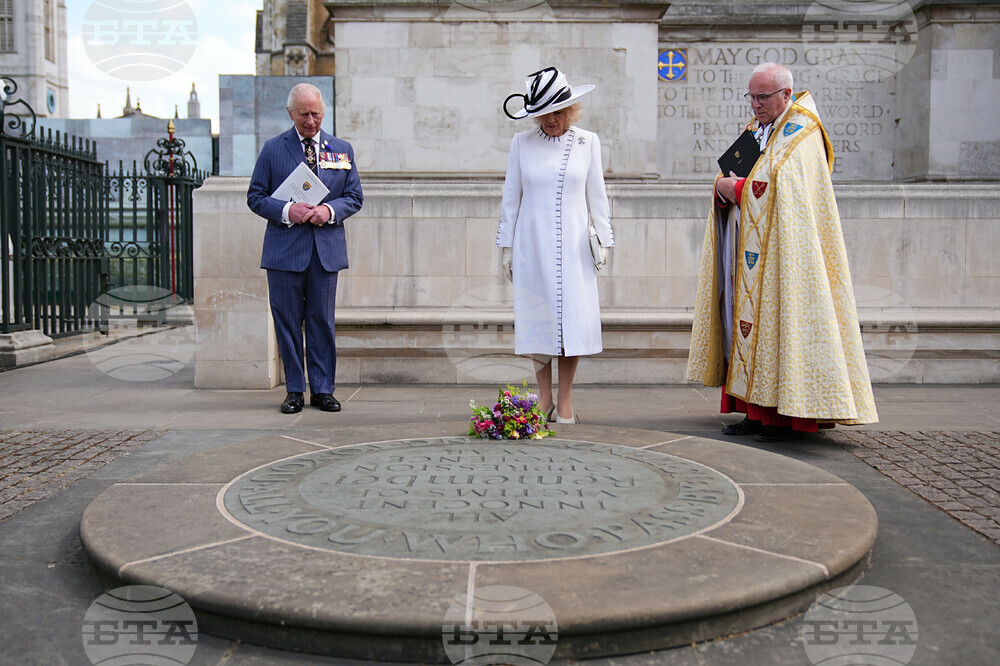 Britain Royals VE Day