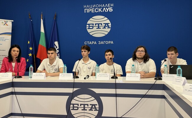 Детективите на ПГЕ „Джон Атанасов“ завършват успешен европейски проект на Община Стара Загора с интерактивен сайт