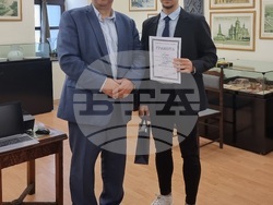 Варна - ученици - конкурс - награждаване