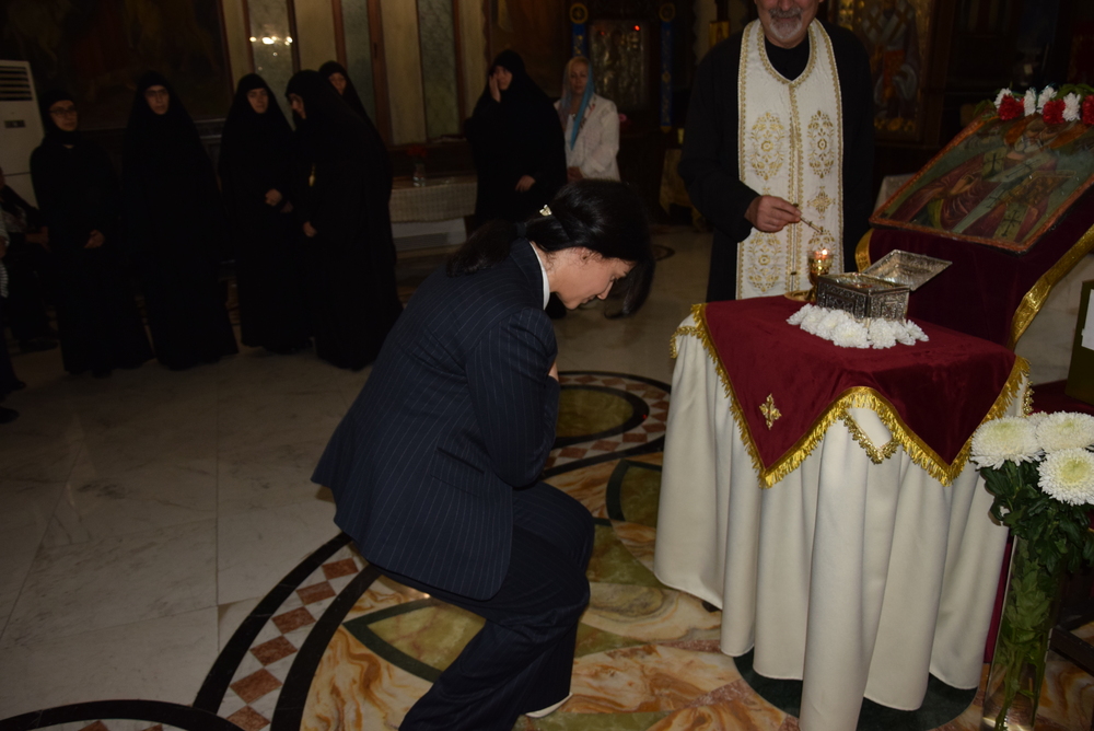 Областният управител на Видин Ани Арутюнян се поклони пред мощите на св. Николай Мирликийски Чудотворец 