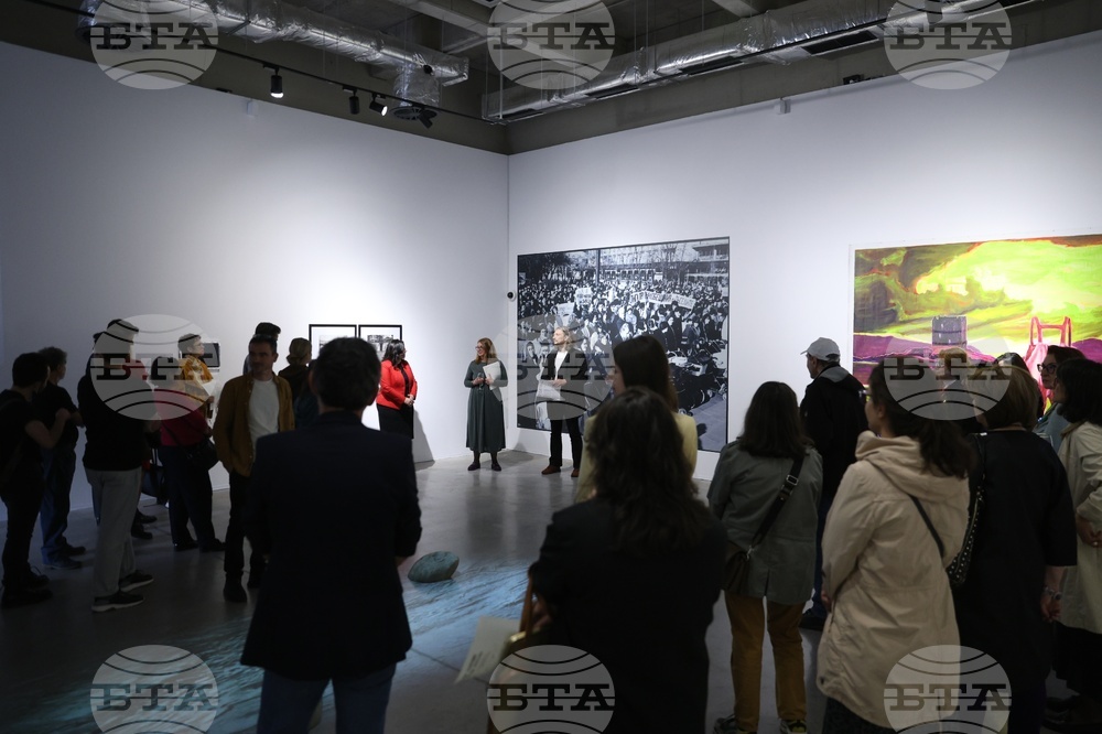 Изложба „Високи гласове“ - откриване