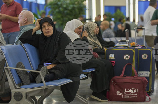 Израел отваря въздушното си пространство след полунощ; Бахрейн и Ирак вече разрешиха полети в небето си след обявяване на примирието