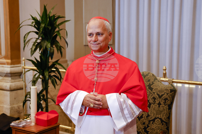 За нов папа е избран кардинал Робърт Франсис Превост - първият американец начело на Римокатолическата църква