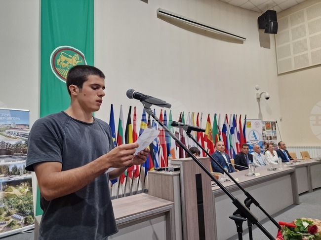 Националната студентска Универсиада беше открита с тържествена церемония