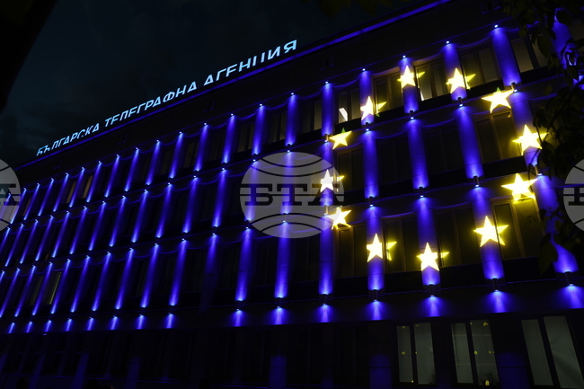 В навечерието на Деня на Европа прожекция на 3D мапинг на сградата на БТА представи културно-историческото наследство и европейския път на България