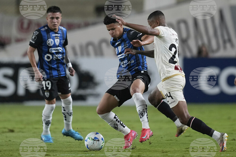 Peru Ecuador Soccer Copa Libertadores