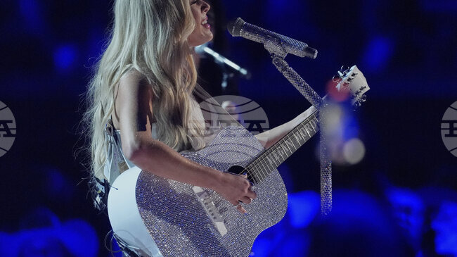 Кънтри певицата Меган Морони оглави класацията Billboard 200 с албума Cloud 9