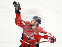 APTOPIX Hurricanes Capitals Hockey
