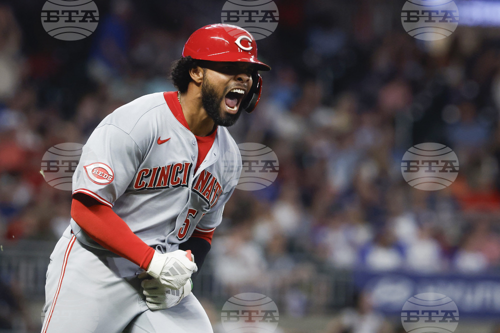 Reds Braves Baseball