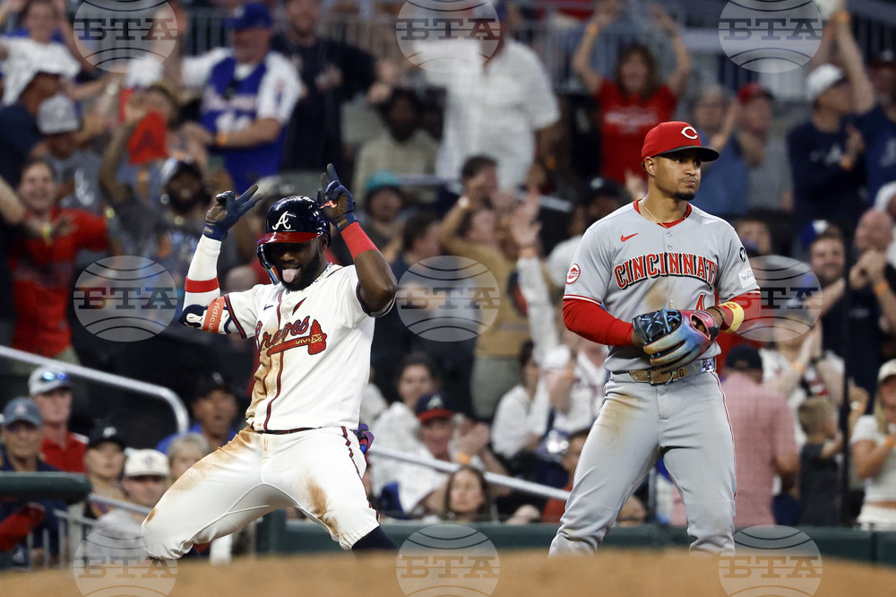 Reds Braves Baseball