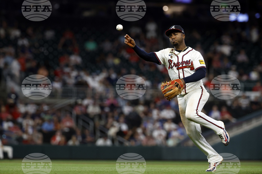 Reds Braves Baseball
