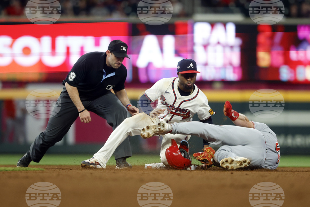 Reds Braves Baseball