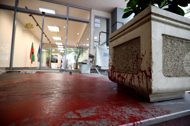 Един човек е задържан за хулиганска проява при сградата на Министерството на културата, съобщиха от СДВР