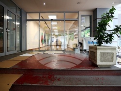 Министерство на културата - червена боя