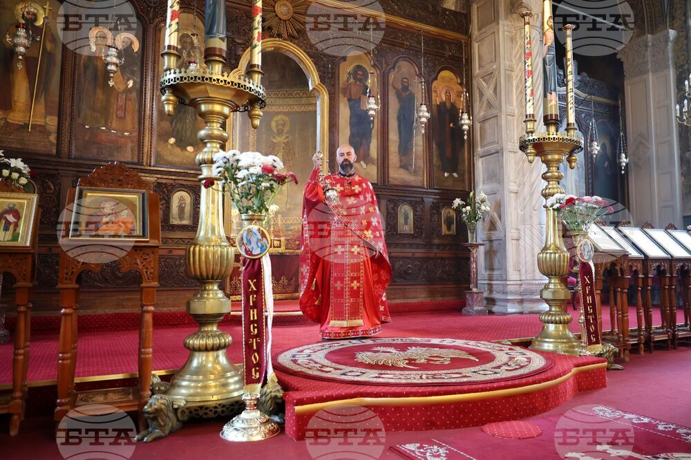 Бургас - храм "Св. Св. Кирил и Методий" - Летен Никулден - Света литургия