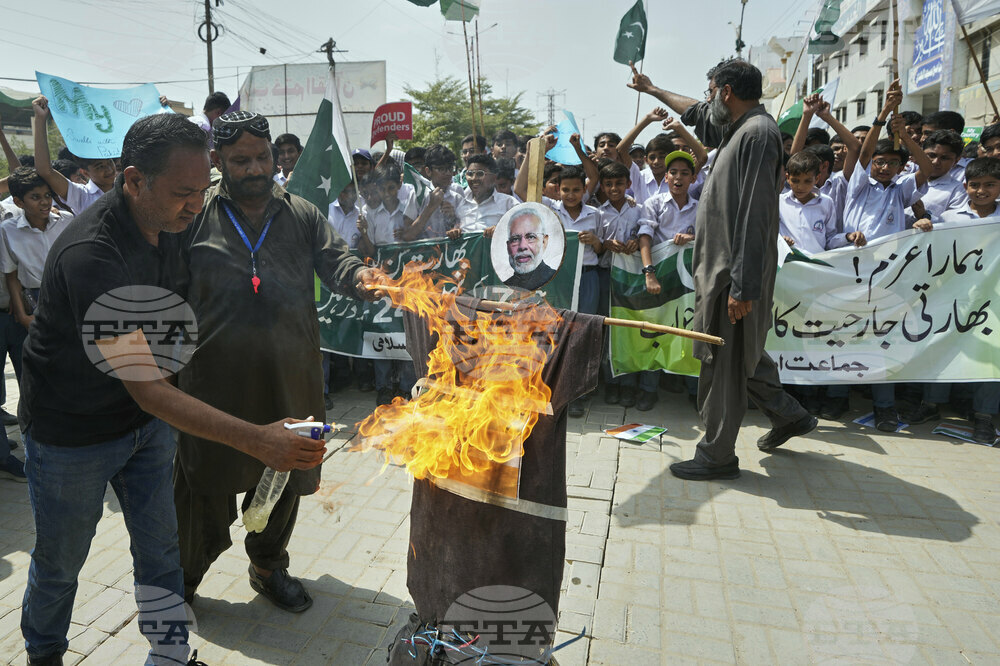 Pakistan India