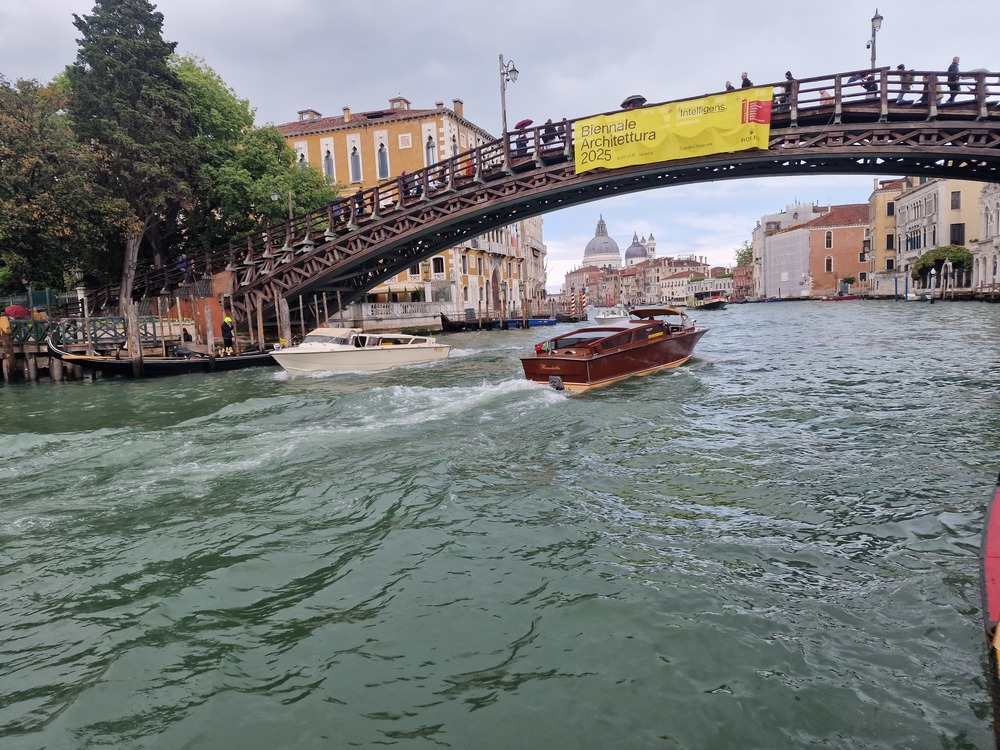 Днес е официалното откриване на Венецианското архитектурно биенале с наградите „Златен лъв“