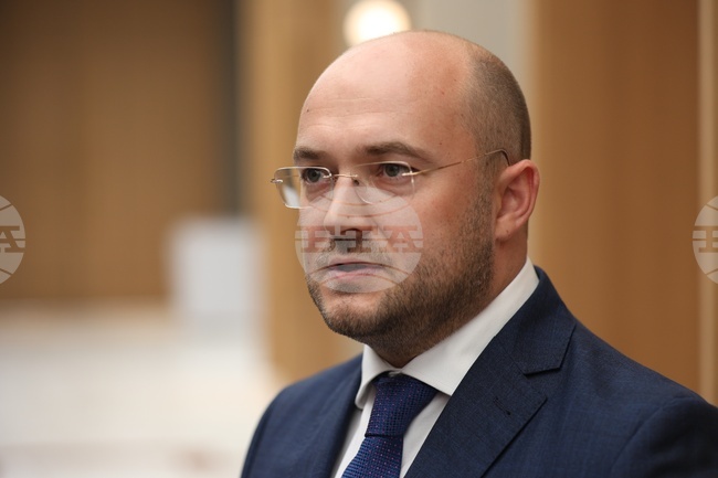 Няма как Инспекторатът на Висшия съдебен съвет да не работи, тъй като членовете му получават заплати от българските данъкоплатци, каза Георги Георгиев